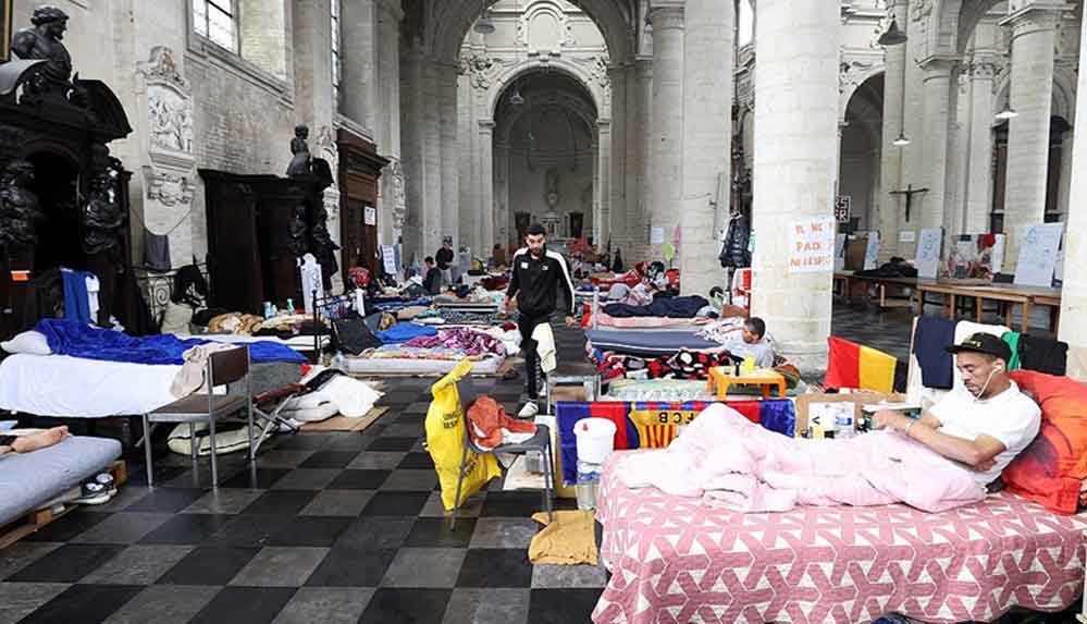 Belçika'da-400-'kağıtsız'-göçmen-iki-aydır-açlık-grevinde