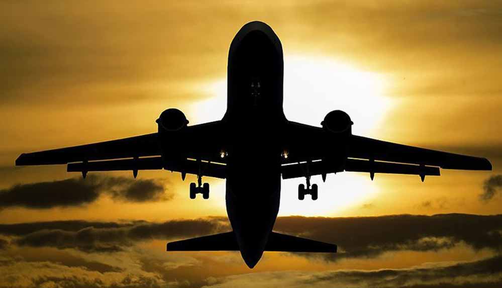 İçinde-9-kişinin-bulunduğu-uçak-İsveç'in-Orebro-kenti-yakınlarında-düştü