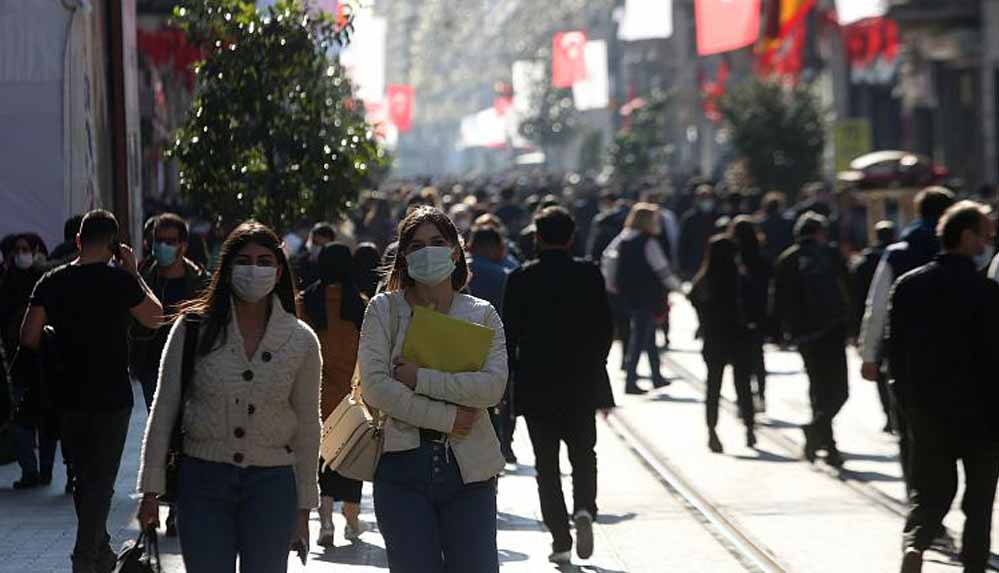 Türkiye'de-5-bin-530-kişinin-Covid-19-testi-pozitif