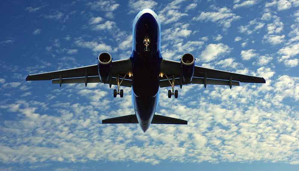 Uçuş-sırasında-bir-yolcu-hayatını-kaybetti