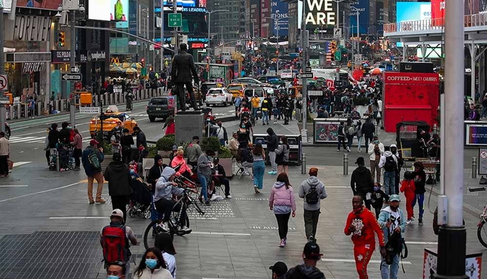 ABD'de-son-24-saatte-Covid-19-nedeniyle-350-kişi-hayatını-kaybetti