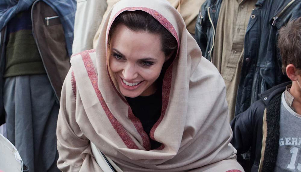 Angelina-Jolieden-Afganistan-yorumu-Bir-Amerikali-olarak-utaniyorum