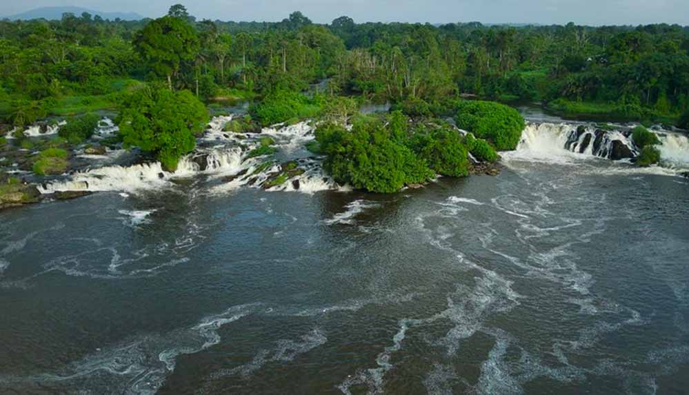 Dünyada-okyanusa-dökülen-tek-şelale--Lobe-Şelalesi
