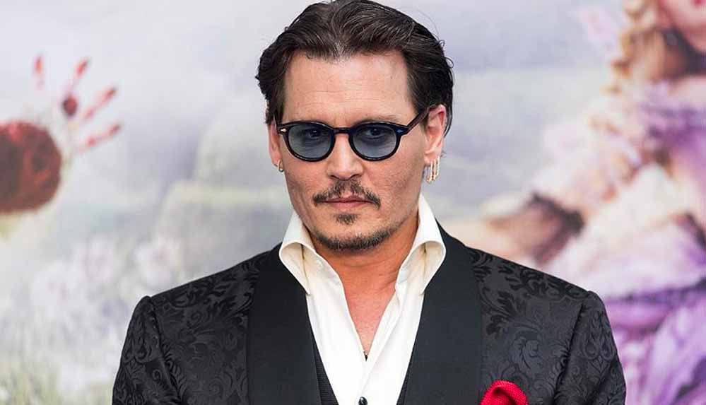 Johnny-Depp,-Hollywood'un-kendisini-boykot-ettiğini-açıkladı