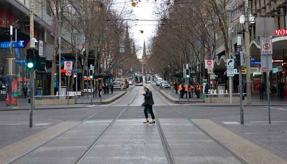 avustralyada-salginin-basindan-bu-yana-en-yuksek-gunluk-covid-19-vakasi-kaydedildi