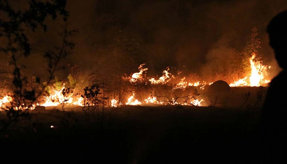 kuzey-makedonya-hukumeti-orman-yanginlari-nedeniyle-kriz-durumu-ilan-etti