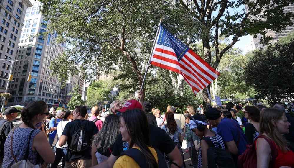 abdde-covid-19-nedeniyle-son-24-saatte-2-bin-9-kisi-hayatini-kaybetti