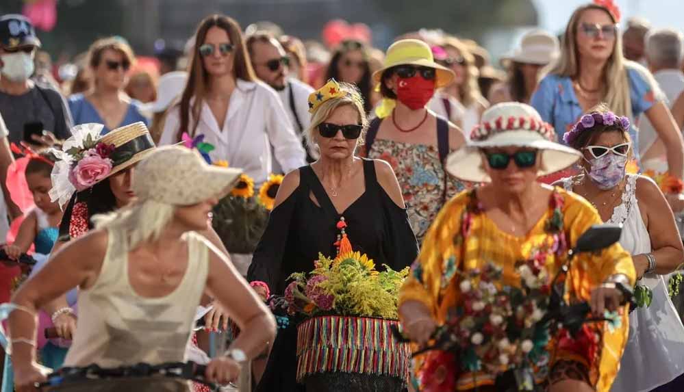 suslu-kadinlar-155-sehirde-bisiklet-surdu