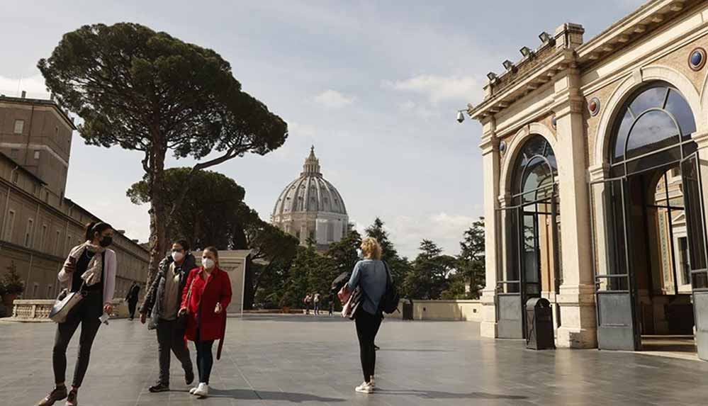 vatikana-girislerde-covid-19a-yonelik-yesil-gecis-belgesi-sarti