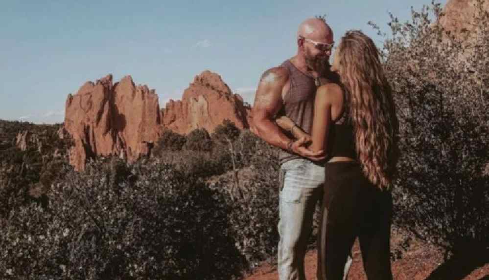 Cansız bedeni bulunan sosyal medya fenomeni Alexis Sharkey'in eşi Thomas Sharkey de ölü bulundu