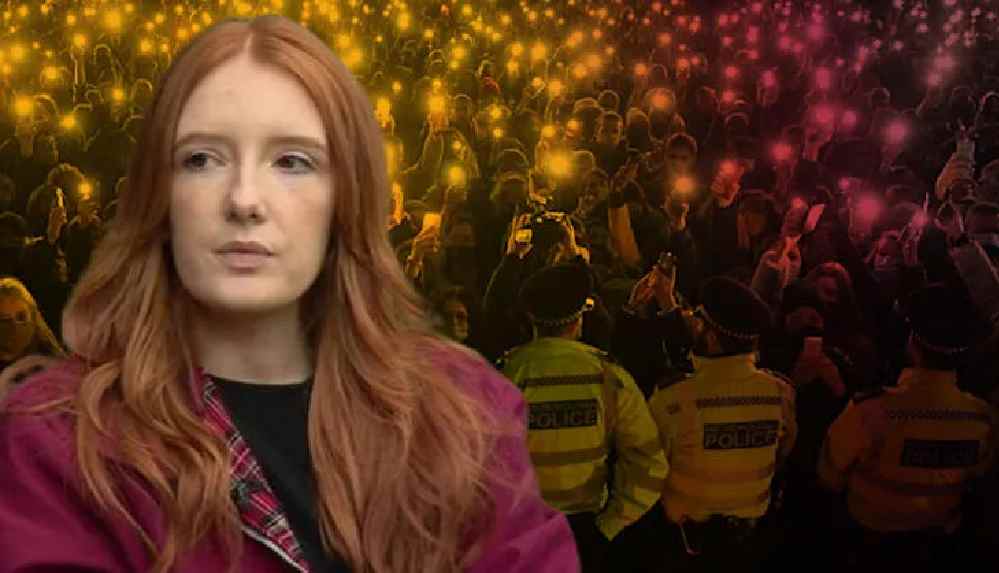 İngiltere'de Tinder depremi_ _50 polis benimle iletişime geçmek istedi!_