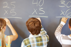 Türkçe olarak matematik – fizik – kimya -biyoloji dersleri verilir