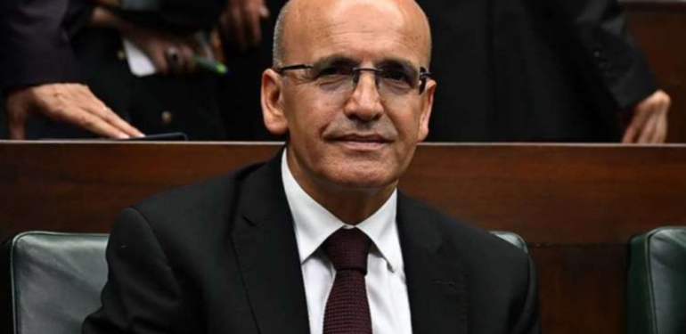 Bakan Mehmet Şimşek Londra’da yatırımcılarla görüştü