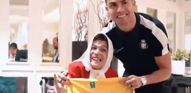 Cristiano Ronaldo hayranına sarıldı 99 kırbaç cezasına çarptırıldı