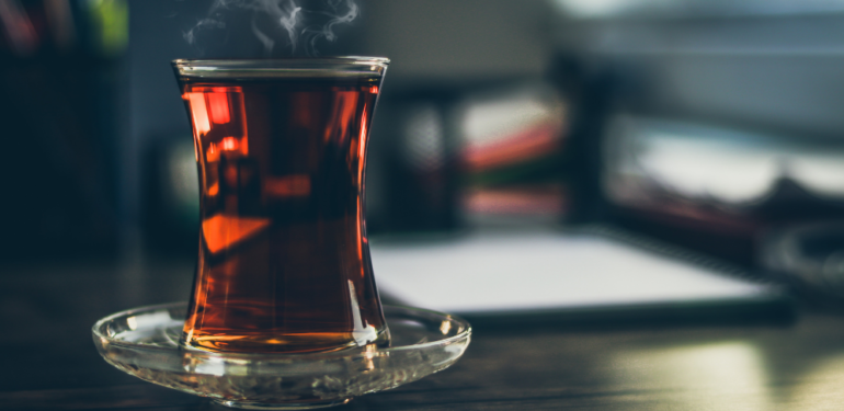 Çayı fazla içenler dikkat: Böbrekleri bitiriyor…