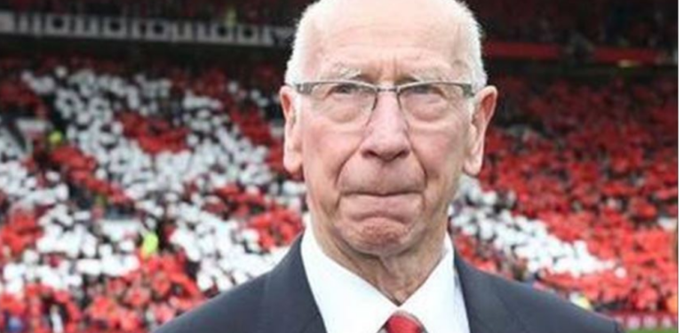 Manchester United’in efsane futbolcusu Bobby Charlton hayatını kaybetti