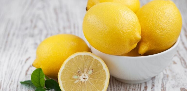 Baş ucunuza limon koymanızın 10 faydası!