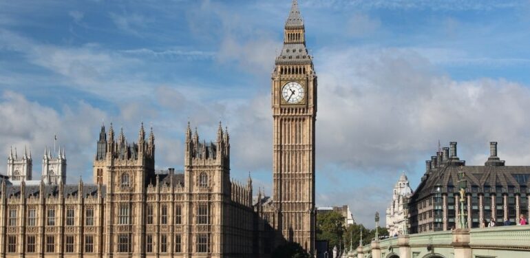 Londra yatırımcıların gözbebeği olmayı sürdürüyor