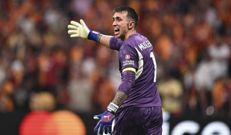 Yeni sözleşme teklif edilmişti: Muslera’dan Galatasaray kararı!