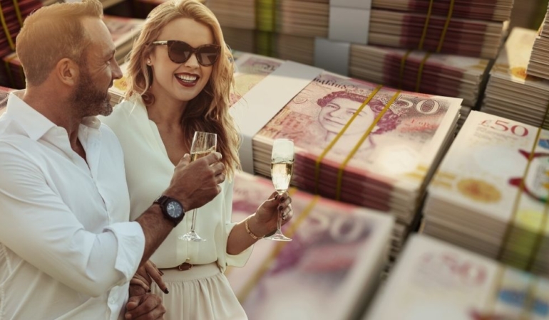 İngiltere zengin yabancılara vergileri hafifletecek