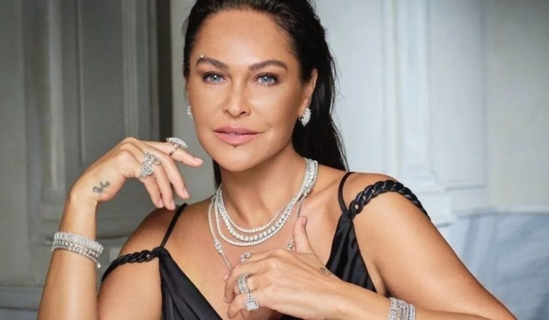 Hülya Avşar sinirlendi: ‘Manyak mısın oğlum?’