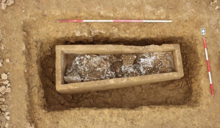 İngiltere’de Roma döneminden kalma tuhaf “sıvı” bir mezar keşfedildi