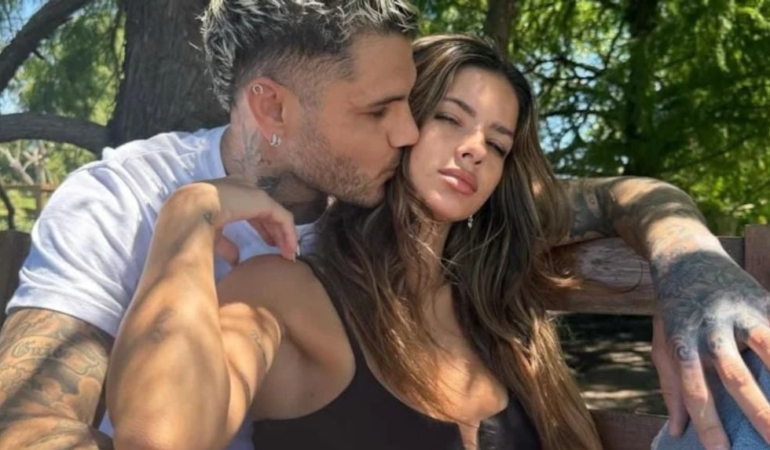 Mauro Icardi sevgilisiyle İstanbul’a geldi!