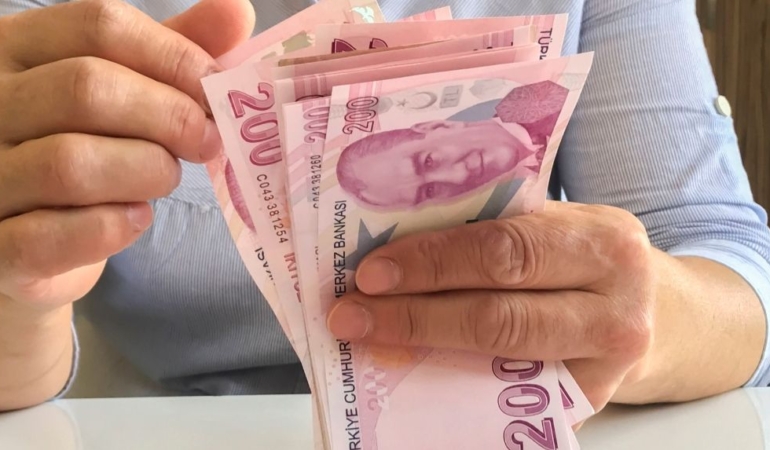 2008 sonrası SSK’lı olanlara kötü haber! SGK Uzmanı duyurdu: Hem çalışıp hem de emekli maaşı alma dönemi sona eriyor