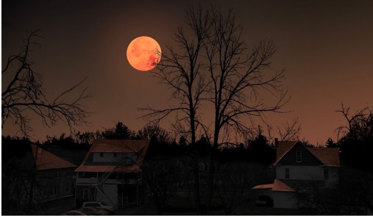 İngiltere’de gökyüzü şöleni: Kanlı Ay Tutulması 15 Mart’ta izlenebilecek