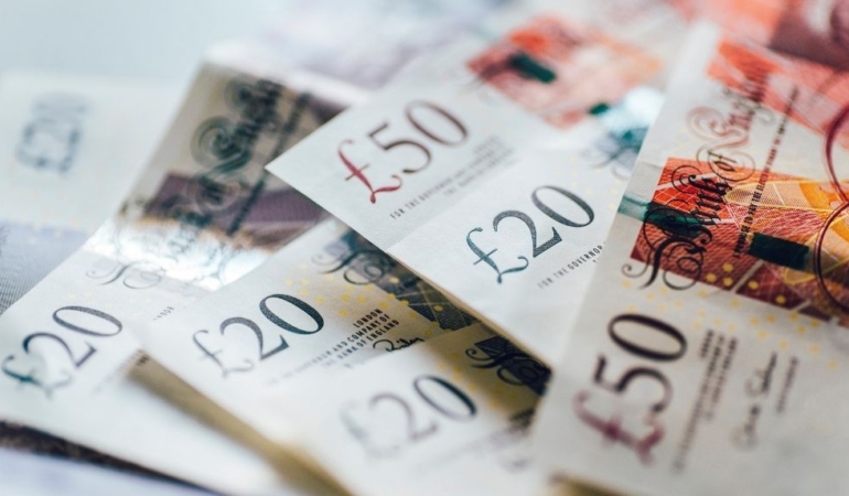 İngiltere’de Nisan zamları başladı: Maaşlarla birlikte faturalar da arttı!