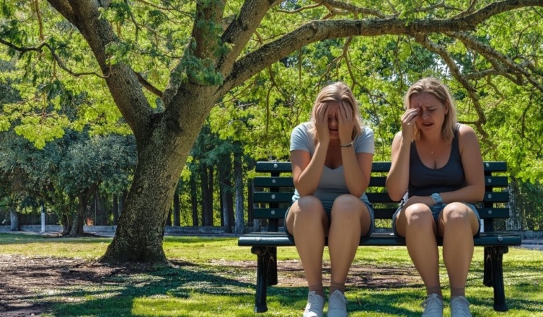 İngiltere Kaynıyor! Yetkililerden “Gölgede Kalın, Alkole Sarılmayın” Uyarısı