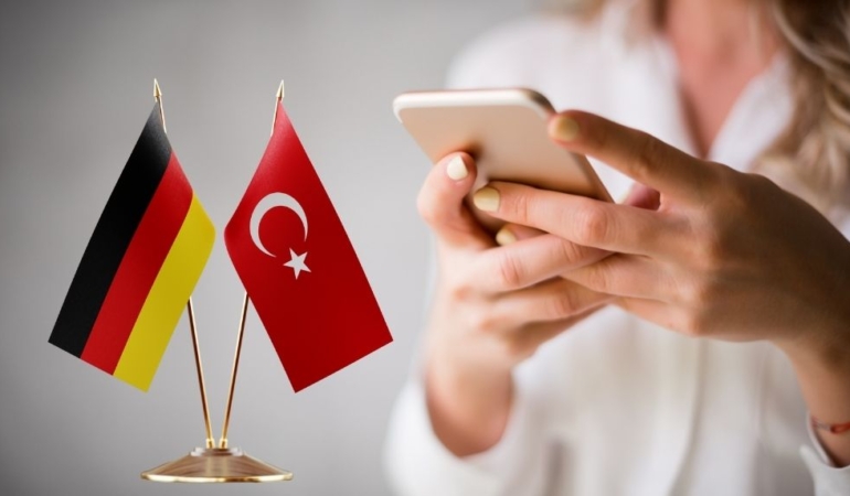 Almanya’daki Türk Konsolosluklarına telefonla giriş yasaklandı